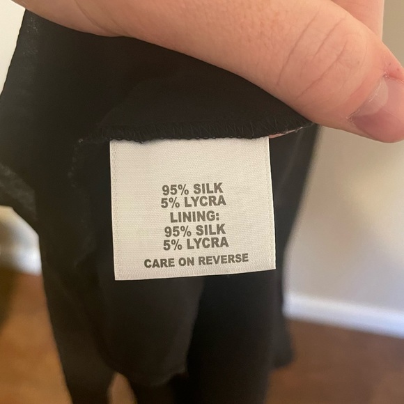 ST JOHN Evening Black Silk Classic Straight Skirt Size 8 Pleated Detail - Picture 7 of 8